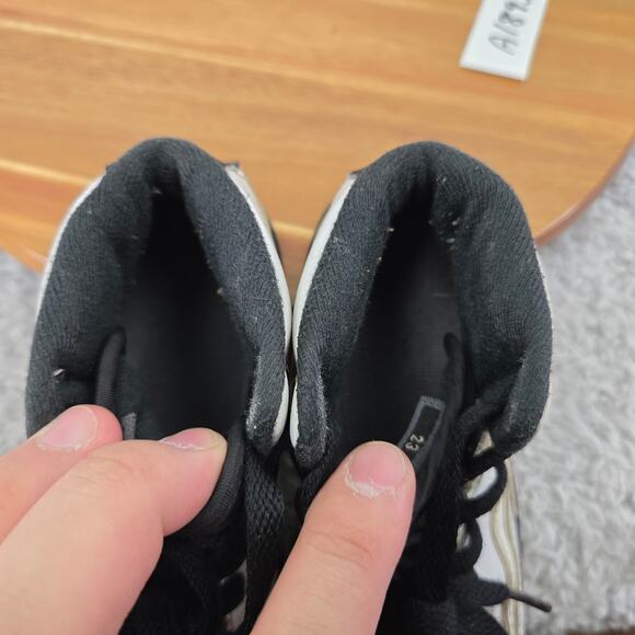 Jordan 2 Retro BT Wing It White Black Casual Daily Sneakers Kids 10c 820222-103 - Picture 11 of 12